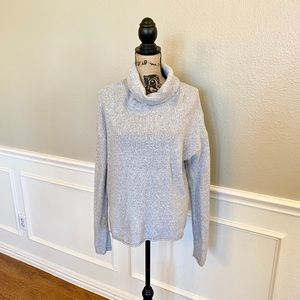 ~ Athleta ~ long sleeve wide turtleneck small